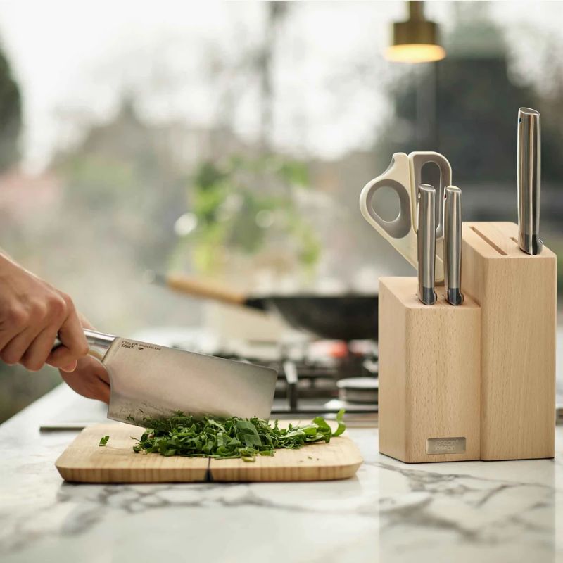 Joseph Joseph Elevate™ Fusion 5-piece Knife & Scissor Set with Beechwood Block
