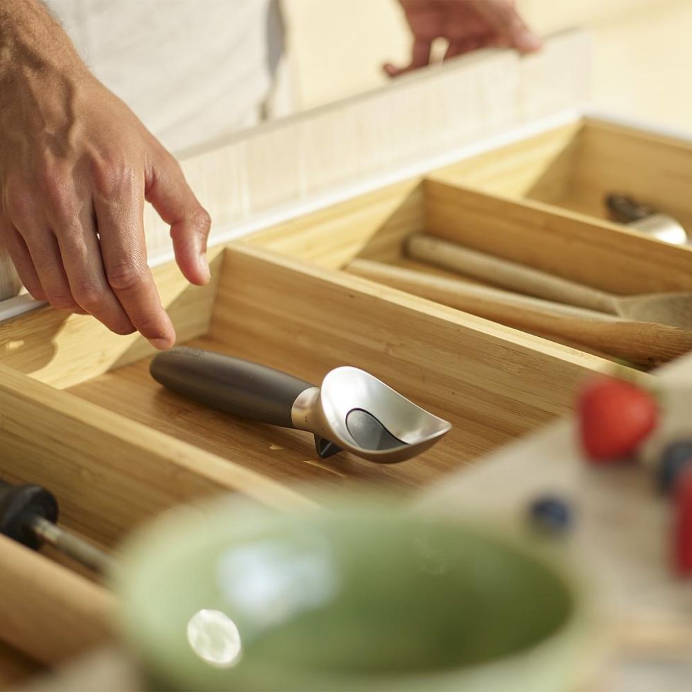 Joseph Joseph Elevate™ Grey Ice-cream Scoop