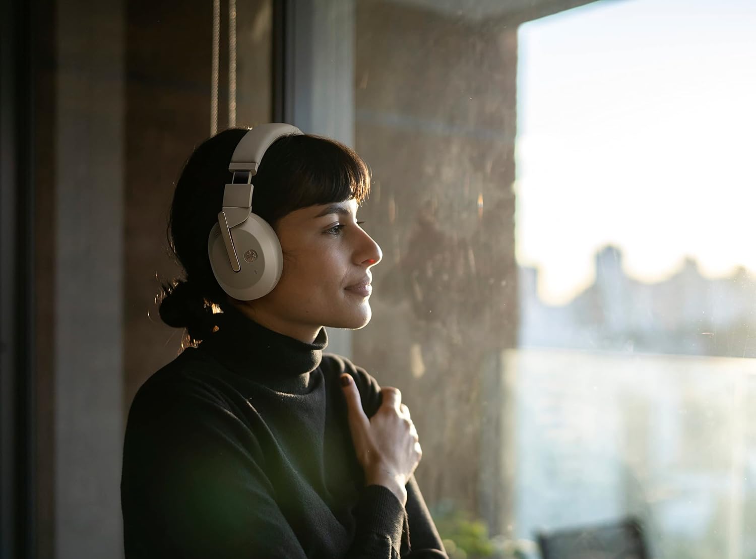 Yamaha YH-E700B Wireless, Over-Ear, Noise-Cancelling Headphones, Beige