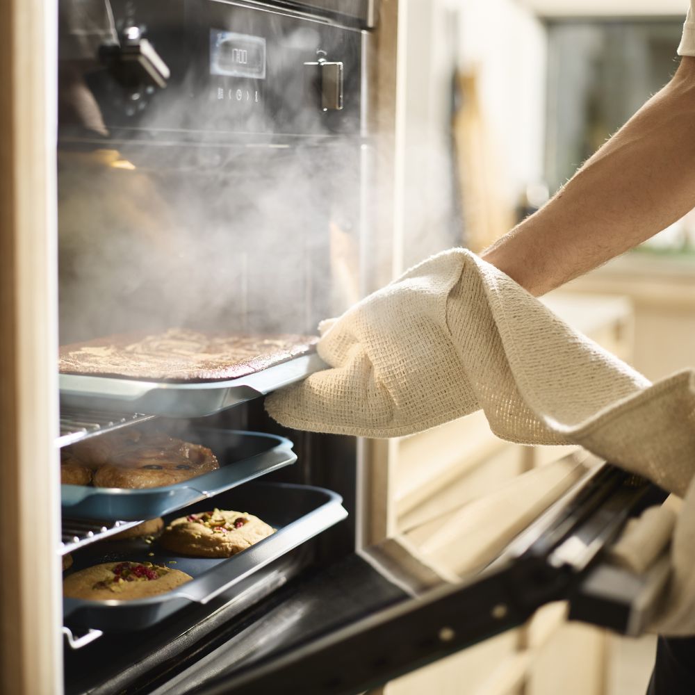 Joseph Joseph Nest™ Bake Non-Stick 3-piece Blue Baking Tray Set
