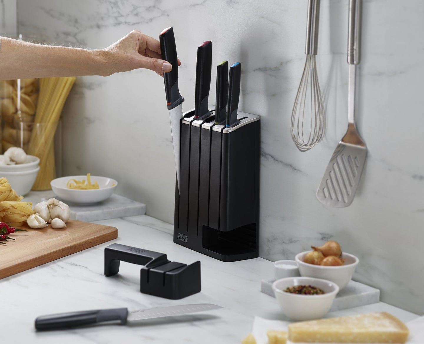 Joseph Joseph Elevate™ Knives SlimBlock 5-piece Knife Set with Sharpener