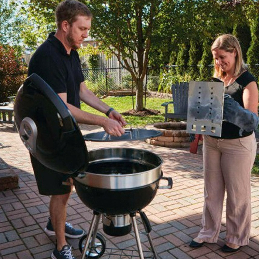 Napoleon 22 Inch Pro Charcoal Kettle Grill