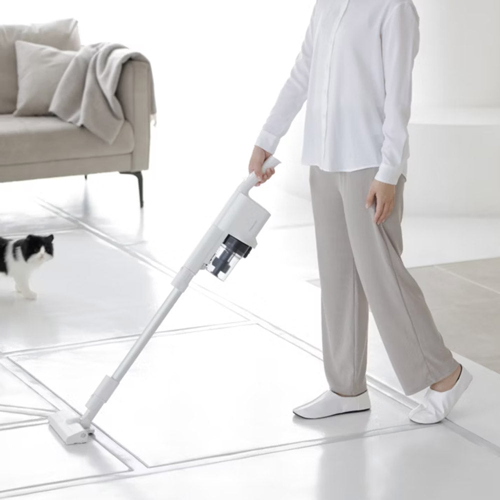 Panasonic Lightweight Cyclone Cordless Stick Vacuum Cleaner MC-SB33JW647 for Carpet, Hardwood and Tile Floors