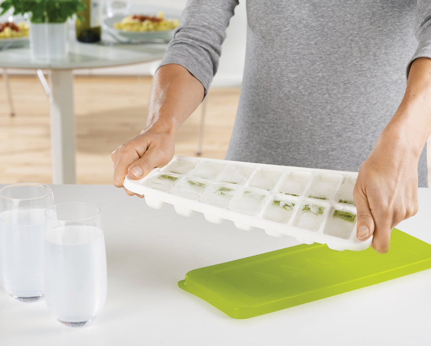 Joseph Joseph QuickSnap™ Plus Ice Cube Tray - Green