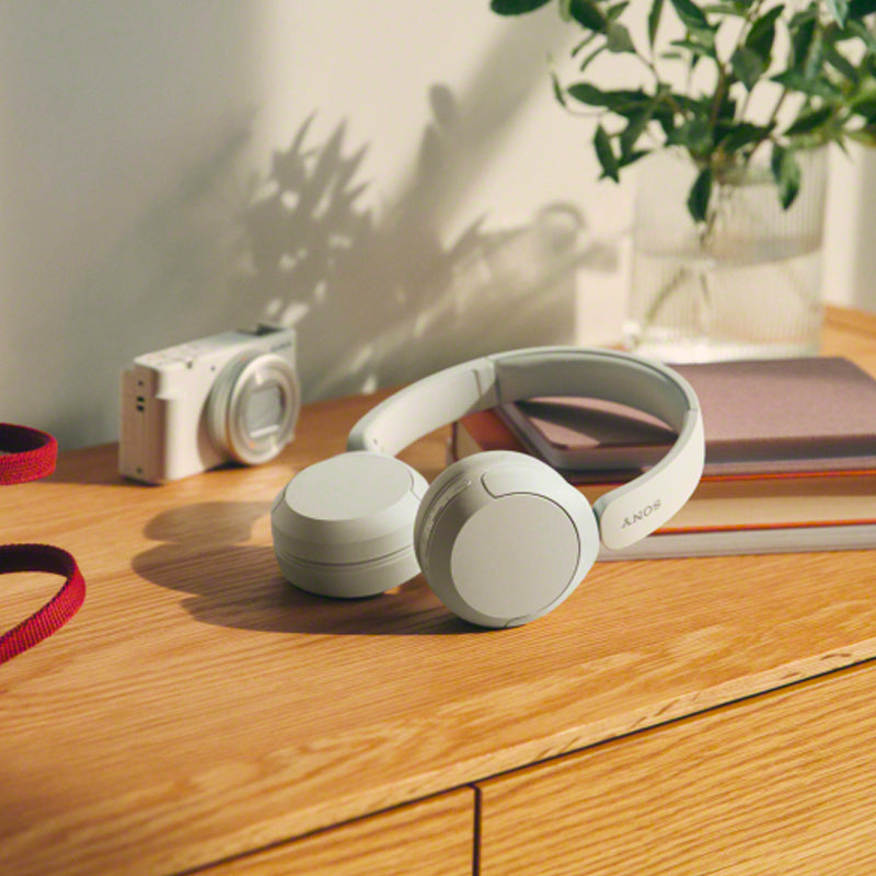 Sony WH-CH520 Wireless On-Ear Headphones with Microphone (White)