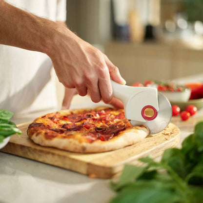 Joseph Joseph Ringo™ Easy-clean Red Pizza Cutter