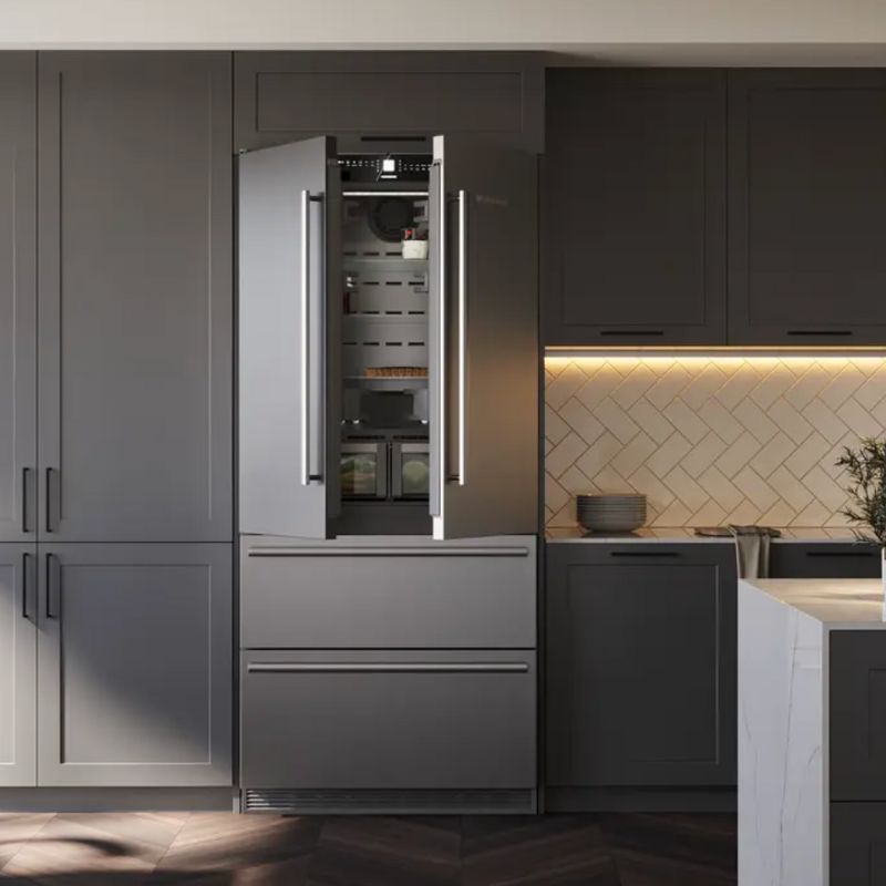 Liebherr CBNste 8872 Fridge-freezer with BioFresh and NoFrost