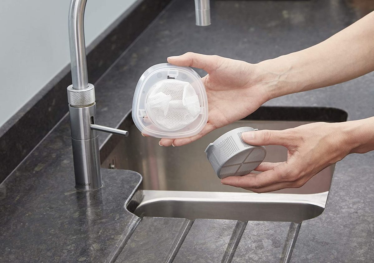 Black+Decker 7.2V 1.5Ah Li-Ion 385ml 2-in-1 Cordless Wet & Dry Handheld Vacuum