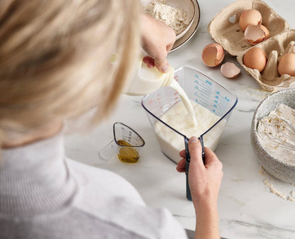 Joseph Joseph Align 2-piece Easy-read Measuring Jug Set