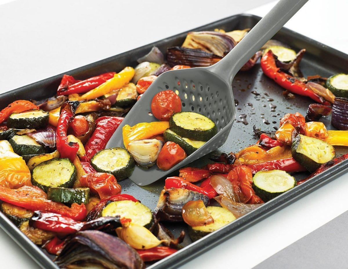 Joseph Joseph Scoop™ Plus Colander Black