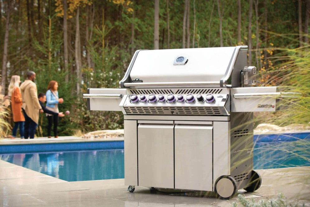 Napoleon Prestige® PRO™ 665 RSIB With Infrared Side and Rear Burners