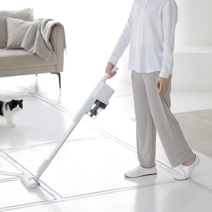 Panasonic Lightweight Cyclone Cordless Stick Vacuum Cleaner MC-SB33JW647 for Carpet, Hardwood and Tile Floors