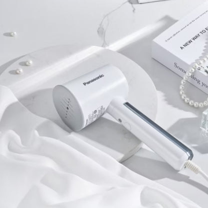 Panasonic NI-GHD015, Ligthweight Garment Steamer